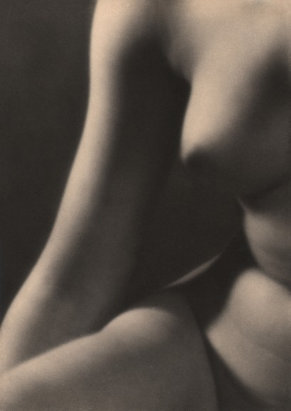 Mario Perotti, Untitled, ​c. 1935. Right side of a seated nude female torso.