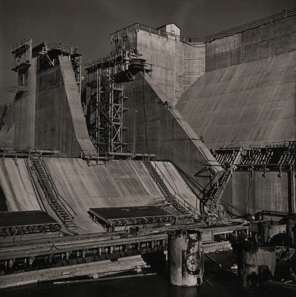 29.&nbsp;Gordon Coster (American, 1906-1988), TVA&nbsp;Hydroelectric Power Dam, c. 1942