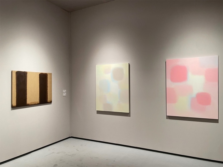 Installation view of PKM Gallery stand (no. 442) in TEFAF Maastricht 2023., Courtesy of PKM Gallery.