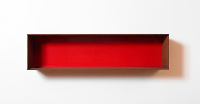 Donald Judd. 89-32, 1989.&nbsp;Corten steel with plexiglass, 24.8 x 99 x 24.8 cm.