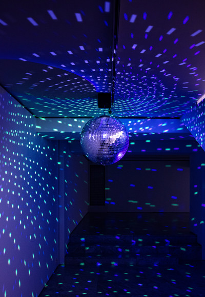 Cody Choi.&nbsp;We are all mirror,&nbsp;2021,&nbsp;mirror ball, light,&nbsp;vary,&nbsp;Courtesy of the artist &amp;amp; PKM Gallery.