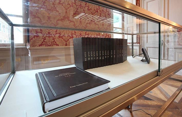 Koen Vanmechelen Hybridity in Art and Science Documenta 13 Installation view: Worldly House, Kassel, Germany.