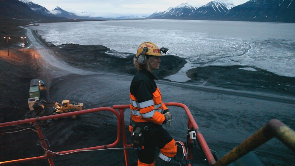 JANET BIGGS Brightness All Around (video still)