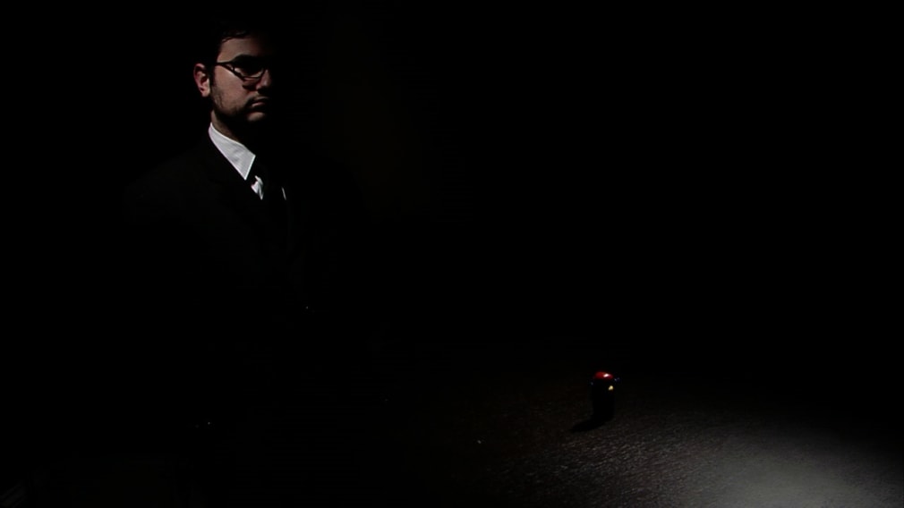 ISAAC MAISELMAN  Neither Here, Nor There 2007, video, 9:00, ed: 3.