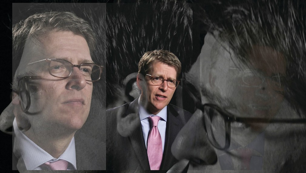 LINCOLN SCHATZ The Network (Jay Carney) 2012, face-mounted pigment print, 16.75 x 30 inches