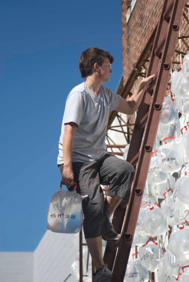 MARY COBLE Source (photo documentation) May 15, 2010, performance. Installation view: Conner Contemporary Art.