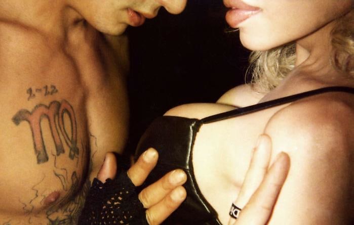 JEREMY KOST Center of Attention 2010, digital c-print, mounted to diabond and plexi, 44 x 28 inches