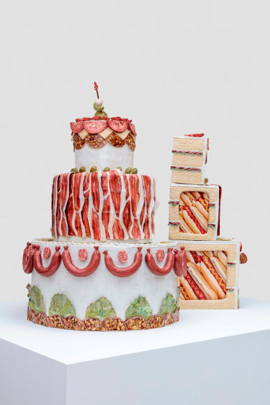 Stephanie Temma Hier Take The Butcher's Advice, 2021 Glazed stoneware sculpture 41 x 41 x 27 in 104.1 x 104.1 x 68.6 cm (SHI21.017)