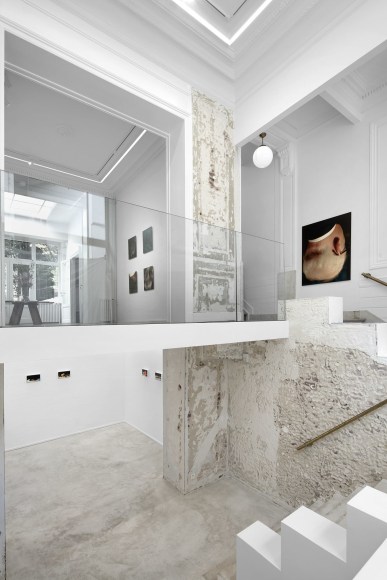 Installation view of David Moy, Double Negative, Nino Mier Gallery, Brussels, June 13 – July 19, 2025