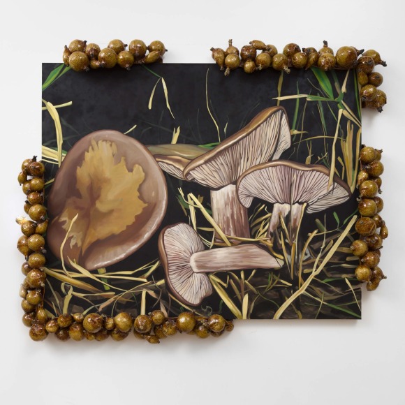 Stephanie Temma Hier False Instructions, 2021 Huile sur toile de lin avec sculpture en grès émaillé / Oil on linen with glazed stoneware sculpture 137 x 175.5 x 18 cm (54 x 69 x 7 in.)