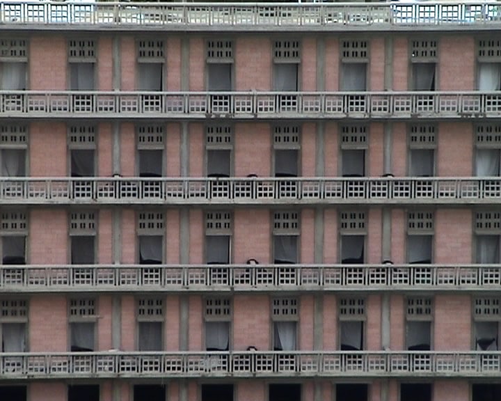 Hale Tenger, Beirut, 2005 - 2007, Video 3 min 47 sec, music by Sertar Ateser