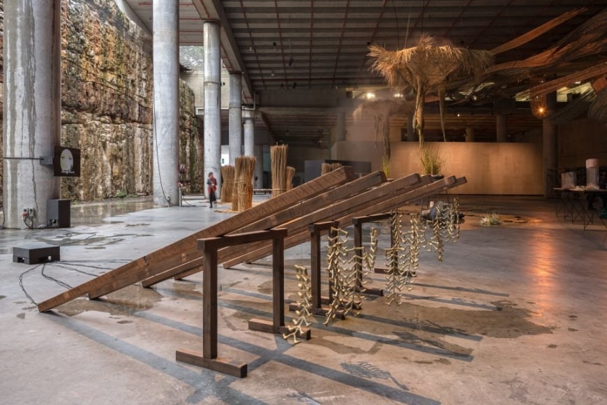 Hera B&uuml;y&uuml;ktaşcıyan, Fishbone IV,&nbsp;2019-2022, Kinetic sculpture, bronze, mechanism, wood