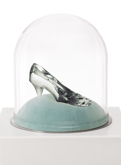 Hale Tenger, Give Me Back My Innocence, 2005 - 2012, Crystal shoe, glass bell jar, velvet and polyester pillow,