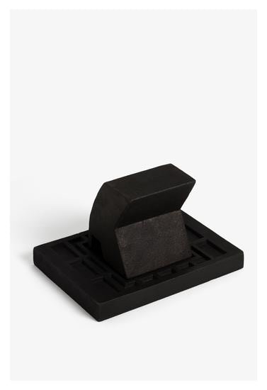 Seher Shah,&nbsp;Untitled (curved wave), 2015, Cast iron, 6 x 16 x 14.10 cm, Ed. of 2