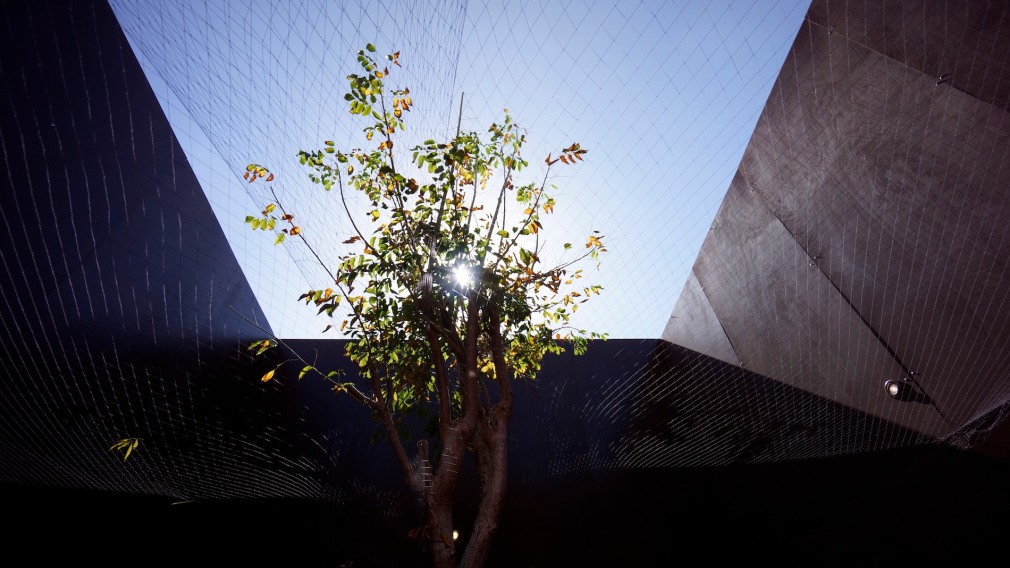 Hale Tenger,&nbsp;Under, 2018, Mixed media installation,&nbsp;Audio: Serdar Ateşer,, Electro/acoustic consultant: Hakan Kurşun, Dubbing artist: Ceren T&uuml;rkmenoğlu