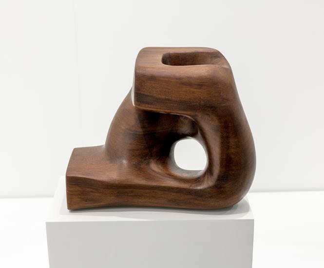 Chaouki Choukini, Puits, 1972, Iroko, 24.5 x 30 x 17.5 cm