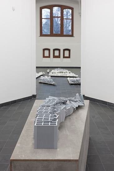 Fragments, Particles and the Mechanisms of Growth