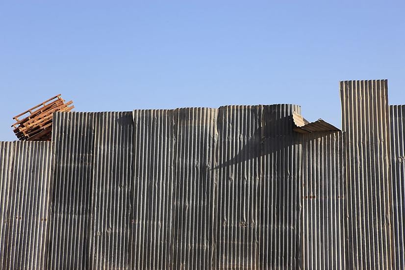 Jaber Al Azmeh, Untitled, 2011, Printed on Cotton Rag Fine Art Archival paper, 60 x 90 cm, Ed. of 3 +&nbsp;AP