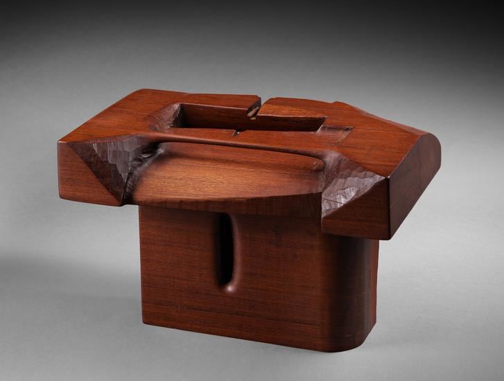 Chaouki Choukini, Porte du D&eacute;sert, 1995, &Eacute;b&egrave;ne vert/ Green ebony, 26 x 41.5 x 28 cm