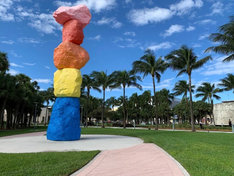 abraham cruzvillegas, agua dulce, the bass, miami, 2020