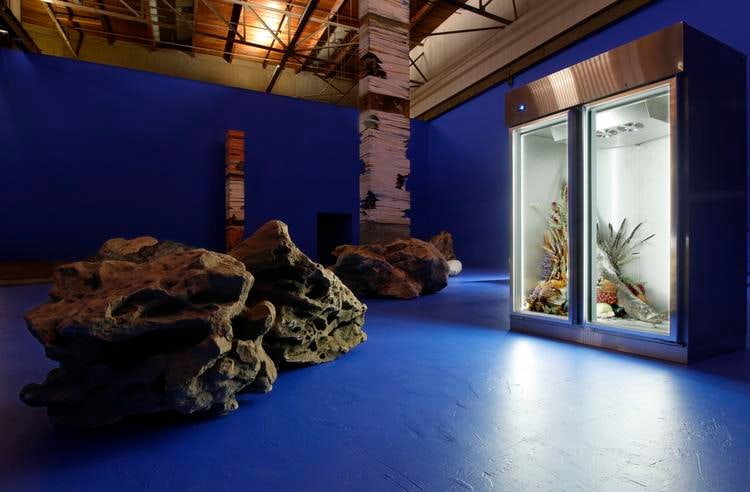  adri&aacute;n villar rojas, installation view of the theater of disappearance, moca, los &aacute;ngeles, 2017