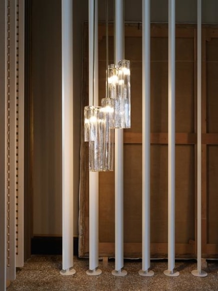 leonor antunes,&nbsp;a seam, a surface, a hinge or a knot, palazzo giustinian lolin, biennale di venezia, venice, 2019