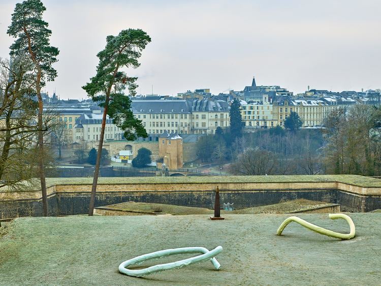 nairy baghramian, installation view&nbsp;beliebte stellen/privileged points, mudam luxembourg, luxembourg, 2019