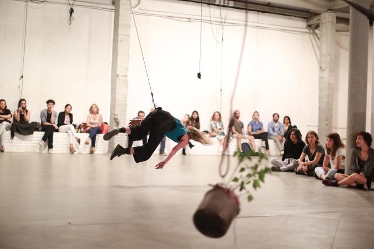  abraham cruzvillegas and b&aacute;rbara foulkes,&nbsp;autorreconstrucci&oacute;n: to insist, to insist, to insist,&nbsp;la pista, mexico city, 2017. photo: carlos miguel altamirano allende