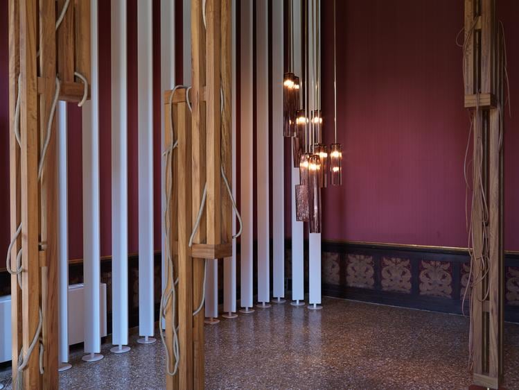 leonor antunes,&nbsp;a seam, a surface, a hinge or a knot, palazzo giustinian lolin, biennale di venezia, venice, 2019