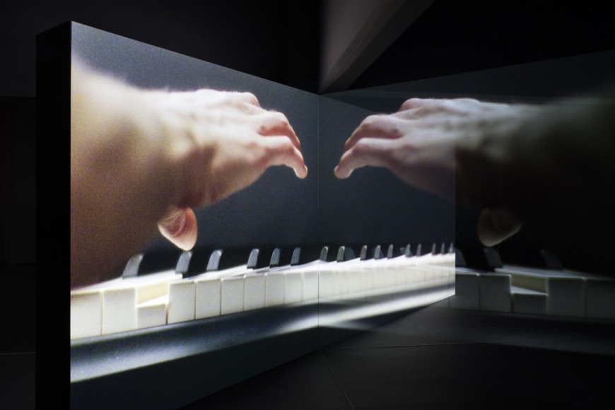 anri sala, vista de instalaci&oacute;n de&nbsp;as you go,&nbsp;castello di rivoli, tur&iacute;n,&nbsp;2019