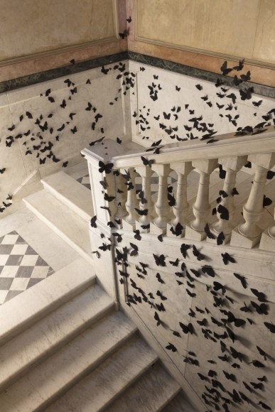 carlos amorales,&nbsp;l&rsquo;ora dannata, fondazione adolfo pini, milan, 2019&nbsp;photo: andrea rossetti. courtesy of the artist and fondazione adolfo pini