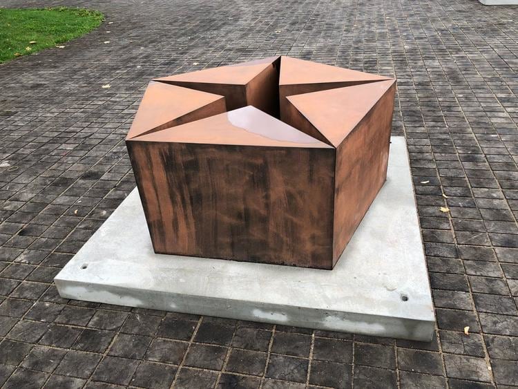  dami&aacute;n ortega, vista de instalaci&oacute;n the modern garden, garage museum of contemporary art, mosc&uacute;, 2018