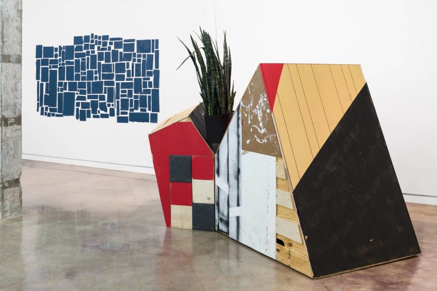 abraham cruzvillegas, installation view of&nbsp;hi, how are you, gonzo?, the contemporary austin, austin, 2019