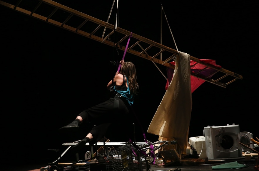 abraham cruzvillegas, b&aacute;rbara foulkes, documentation of the performance&nbsp;insistir insistir insistir, the kitchen, new york, 2018