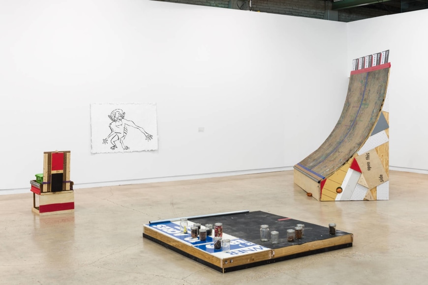 abraham cruzvillegas, installation view of&nbsp;hi, how are you, gonzo?, the contemporary austin, austin, 2019