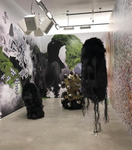  haegue yang, installation view of&nbsp;chronoropic traverses, la panac&eacute;e, montpellier, 2018