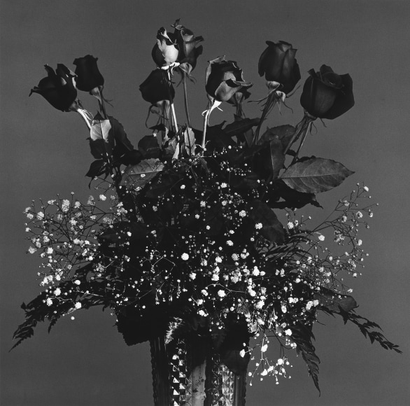 Rose bouquet in a glass vase.