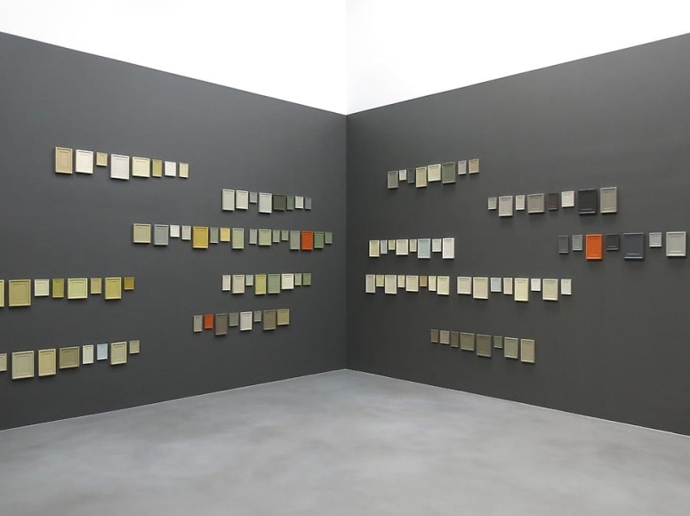 Allan McCollum in collaboration with Andrea Zittel