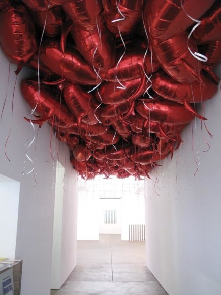 The Space Between Reference and Regret