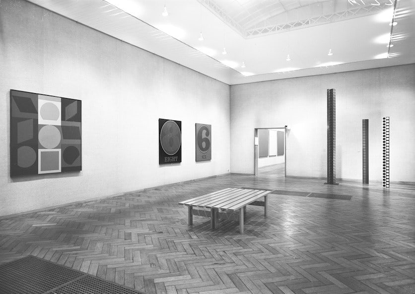 Installation view of&nbsp;Vormen van de kleur, Stedelijk Museum, Amsterdam, November 19, 1966&ndash;January 15, 1967, featuring Indiana&#039;s Eight (1965) and Six (1965), &nbsp;