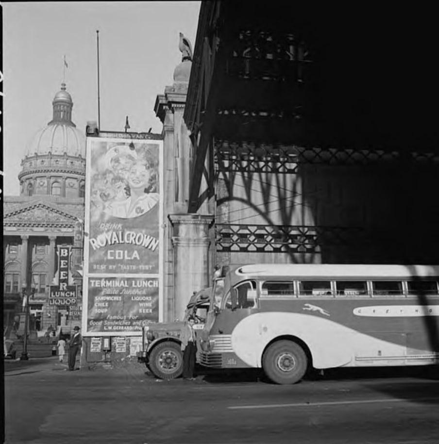 Greyhound bus station, Indianapolis, 1943. Photo by Esther Bubley