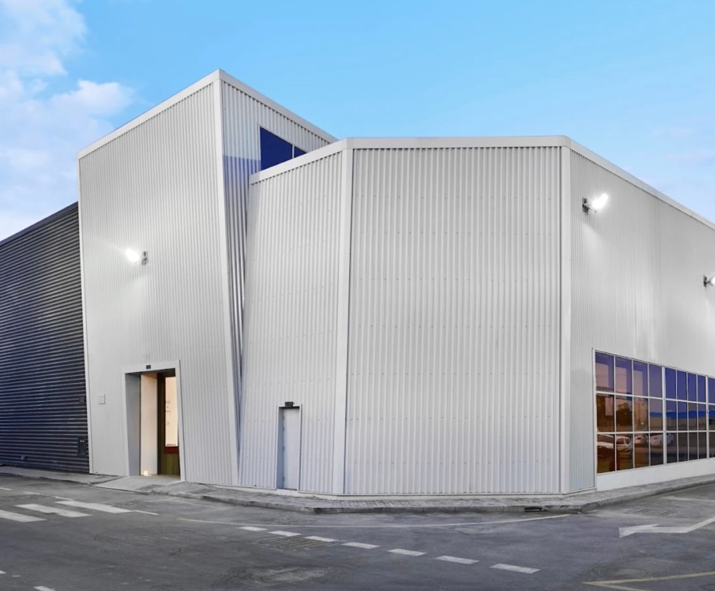 Dubai Open Position: Catalog Designer &amp; Gallery Associate