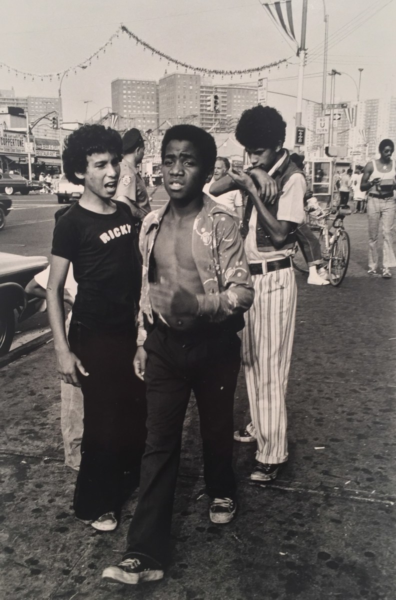 Arlene Gottfried, Boys Arguing, Coney Island, c. 1970&rsquo;s