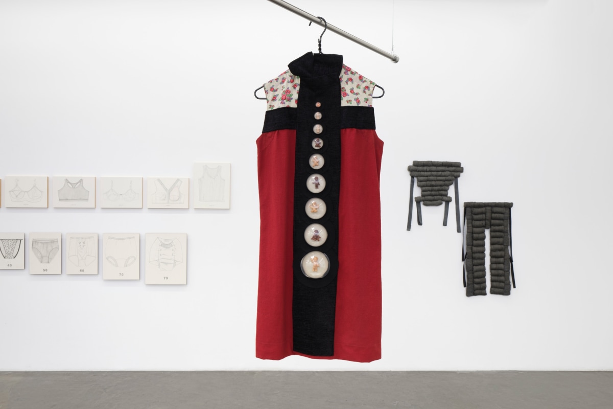 Installation view of Mimi Smith, Head-On