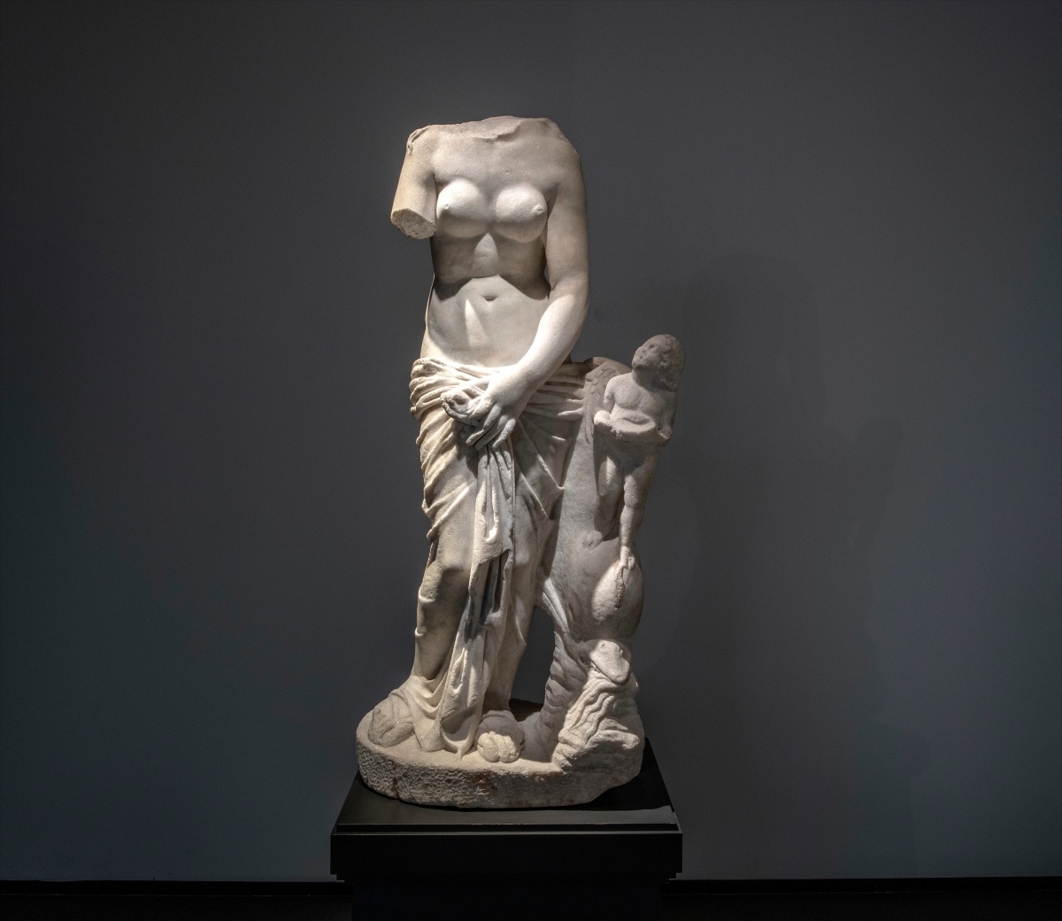 Statue of Venus Pudica - Works of Art - Ariadne Galleries