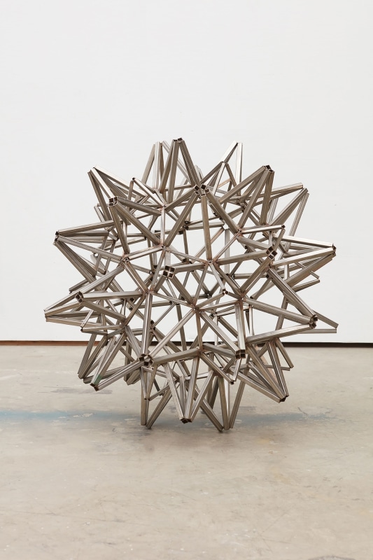 Star With Square Tubing, Frank Stella