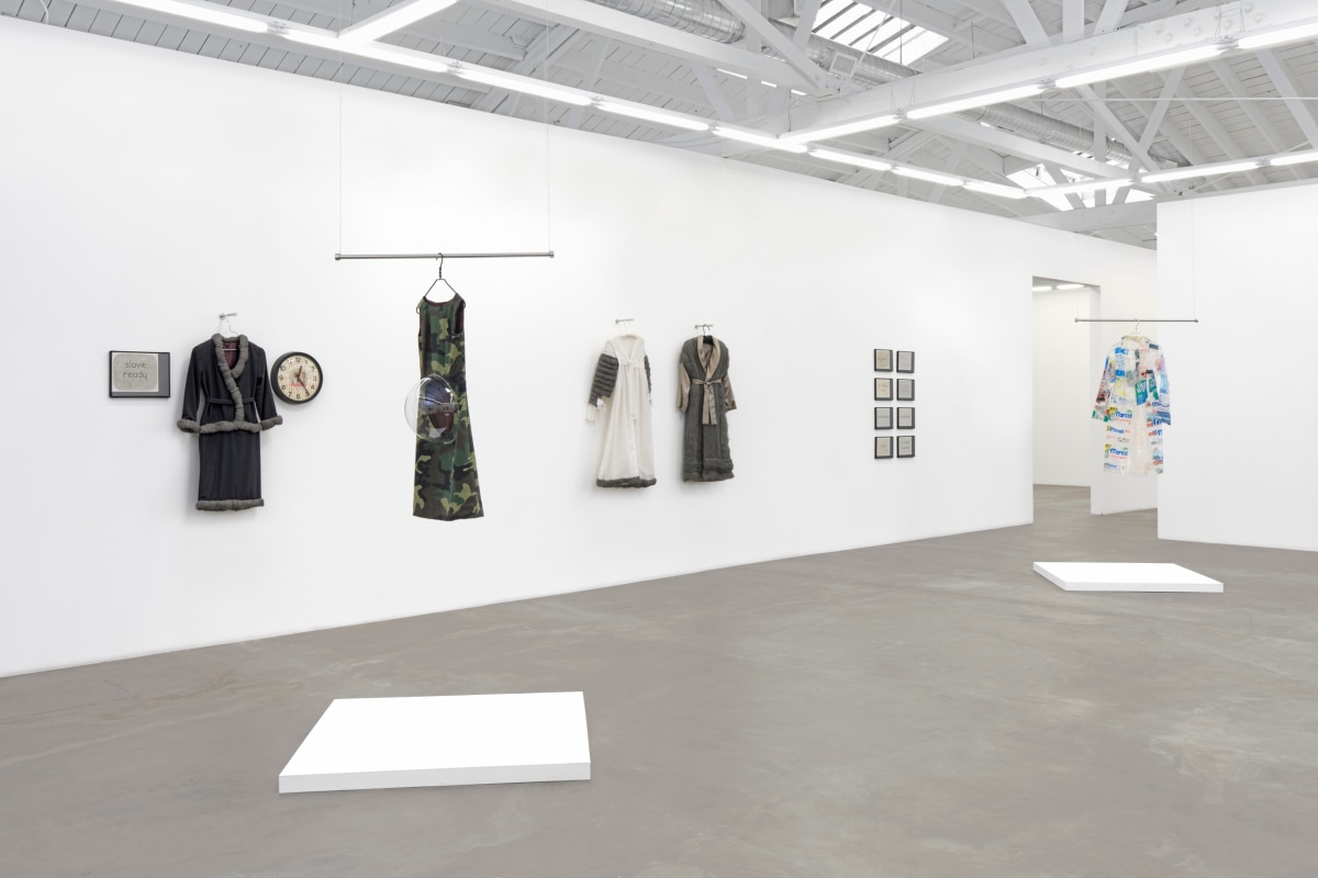 Installation view of Mimi Smith,&nbsp;Head-On