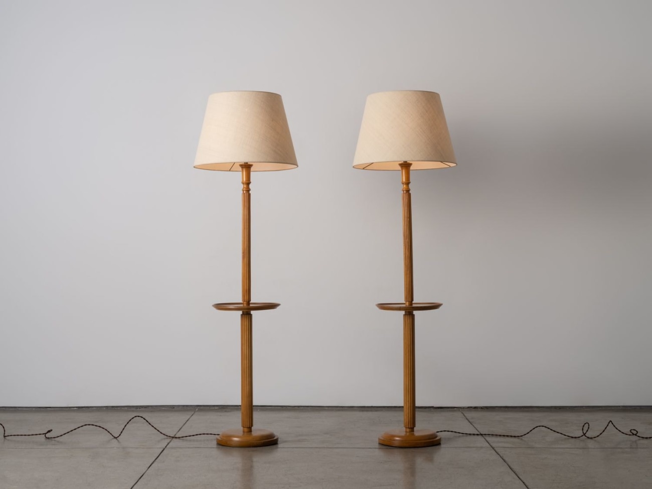 T.H. ROBSJOHN GIBBINGS