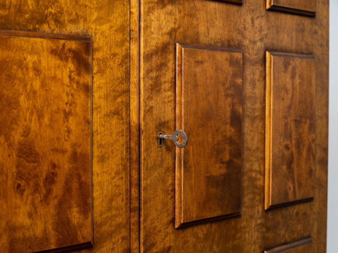 SWEDISH CABINETMAKER