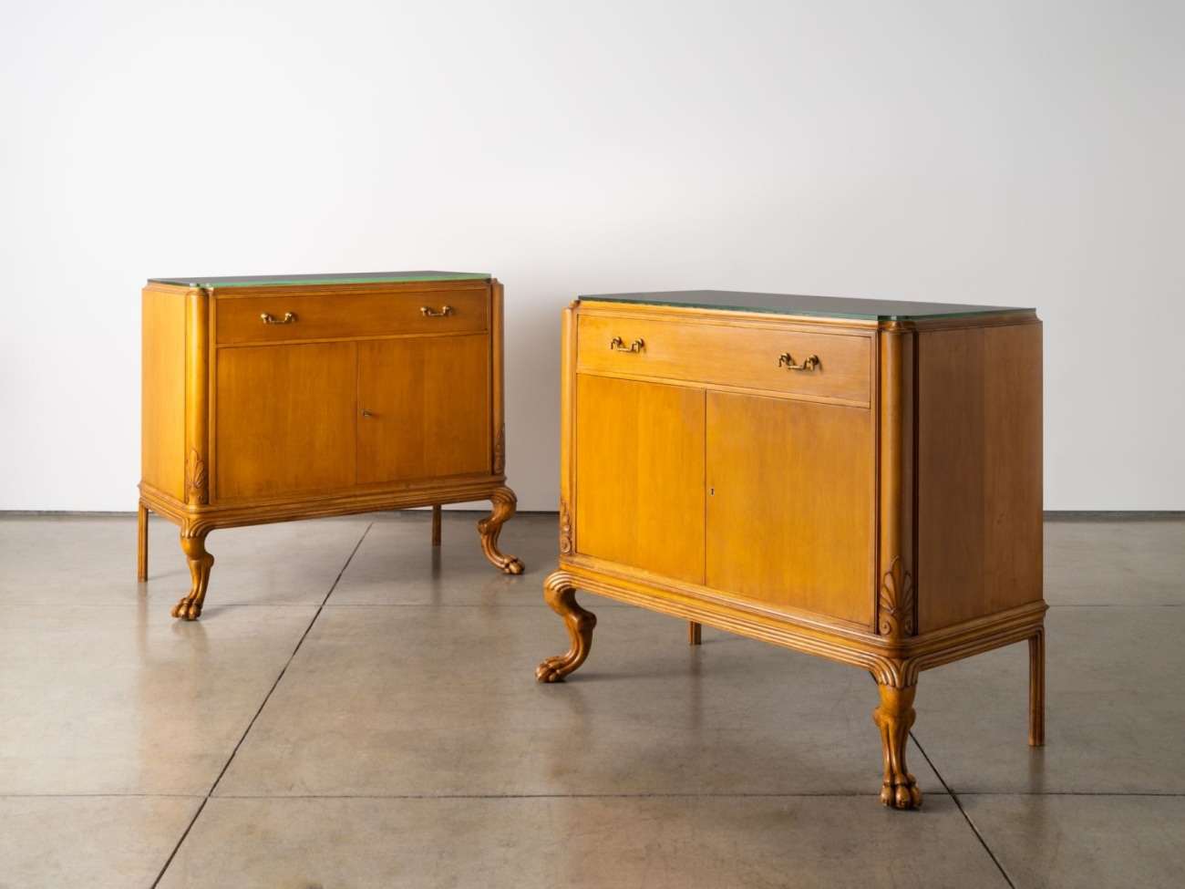 T.H. ROBSJOHN GIBBINGS